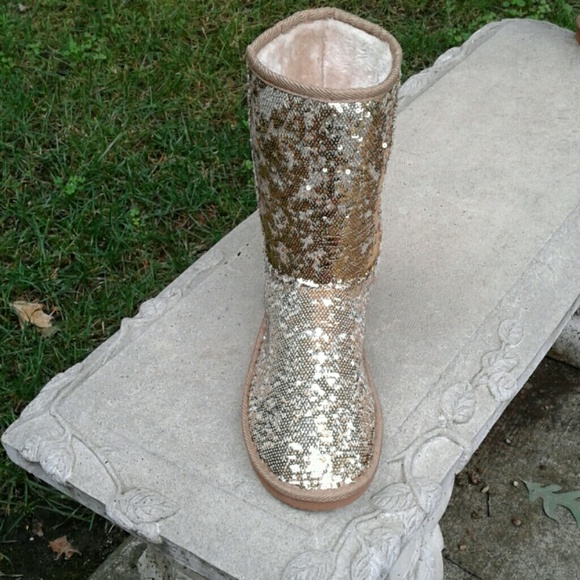 385 Fifth Goldtone Sequin Bootie Slippers - Picture 2 of 7